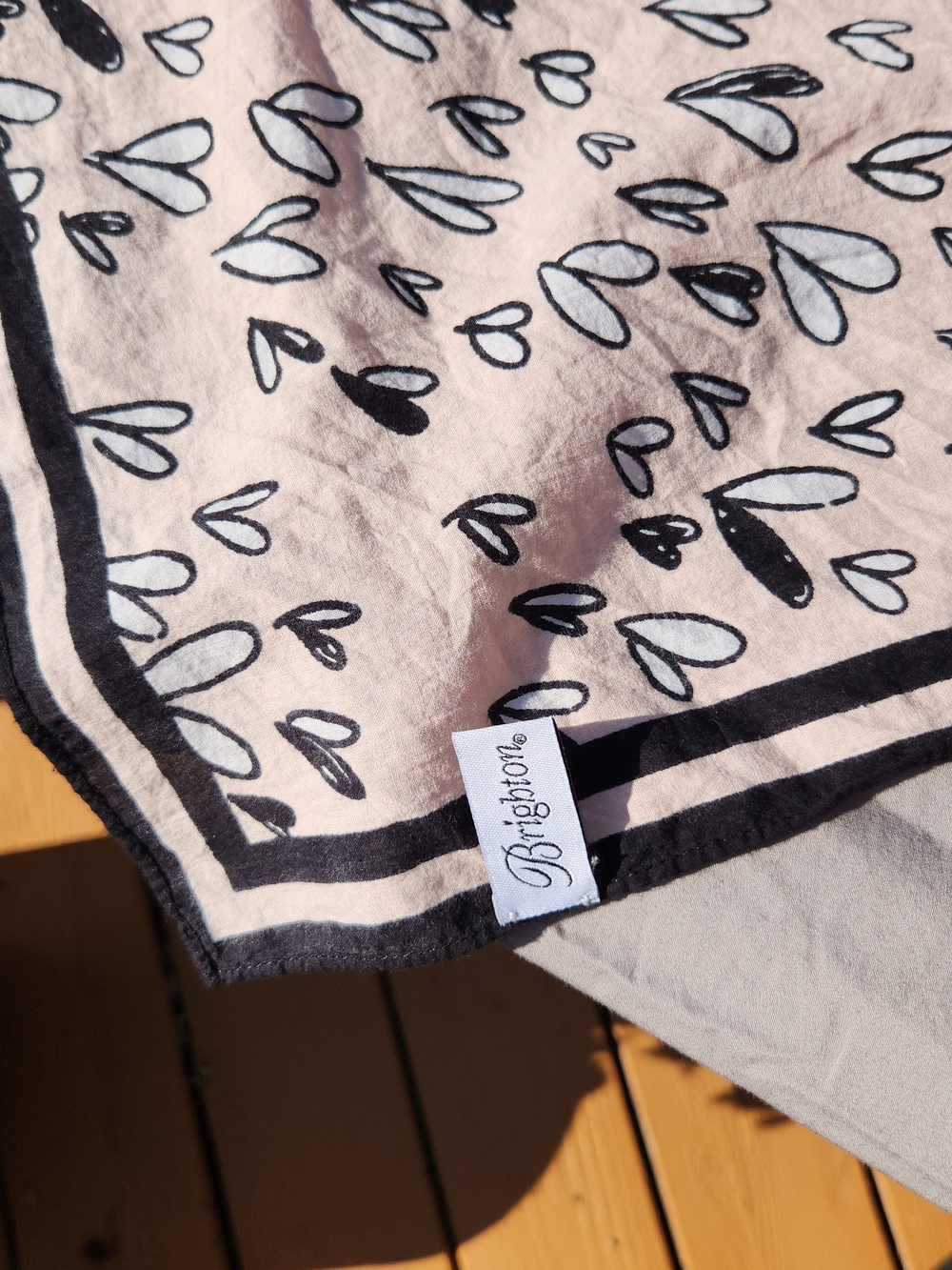 Brighton 3fer Cream and Black Shoulder Bag With Small Scarf And Heart Earrings - Picture 11 of 16